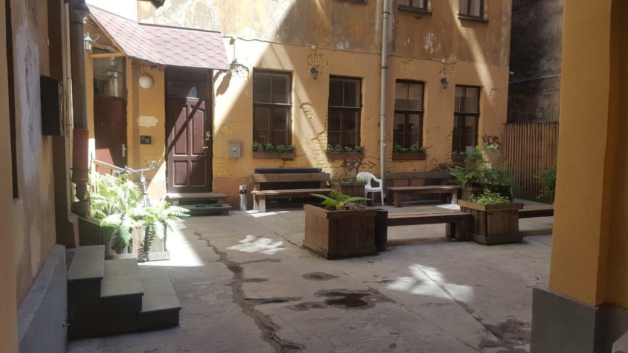 Flat In Front Of Central Station Рига Екстериор снимка